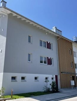 4-Zimmer-Wohnung mit großem Südbalkon - hochwertig ausgestattet und gut angebunden - Feldkirchen-Westerham