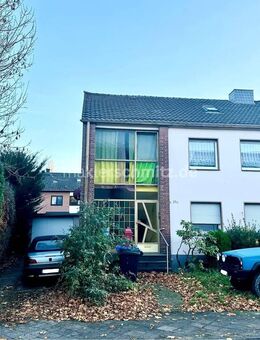 ZWEIFAMILIENHAUS MIT ENTWICKLUNGSPOTENTIAL IN BEGEHRTER LAGE - Mönchengladbach