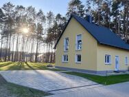 Borkwalde - Wunderschönes neues KFW-55-Traumhaus mit großem Garten - Borkwalde