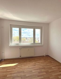 Schöne 4-Zimmer-Wohnung mit Balkon in Görlitz - Görlitz