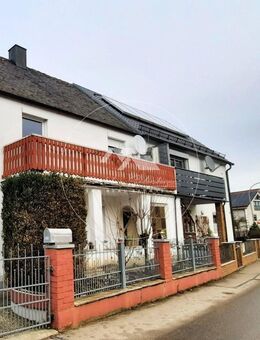 Doppelhaushälfte - Stabil vermietet und renditestark mit 4,6% - Alteglofsheim