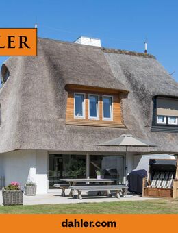Hochwertig gestaltete Doppelhaushälfte unter Reet - Sylt