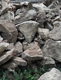 Bruchsteine zu verschenken, Basalt - Gemünden (Felda)