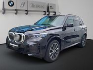 BMW X5, xDrive40d M SPORT Massage Sitzbelüf, Jahr 2023 - Eggenfelden