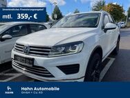 VW Touareg, 3.0 TDI V6 Executive Edition Terrain Tech 193kW, Jahr 2017 - Böblingen