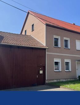 Zweifamilienhaus mit großzügigem Grundstück und moderner Technik - Urleben