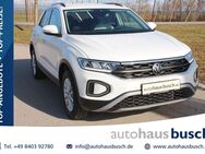 VW T-Roc, 1.5 TSI Life, Jahr 2023 - Pförring