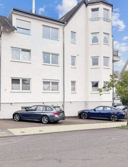 Leerstehende 2-Zimmer-Dachgeschosswohnung mit traumhaftem Ausblick in Rheinbreitbach - Rheinbreitbach