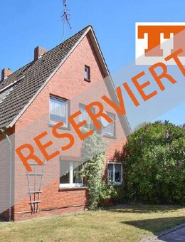 TT bietet an: Zeit für Veränderung - Wohnhaus mit Potenzial auf großem Grundstück in Schortens! - Schortens