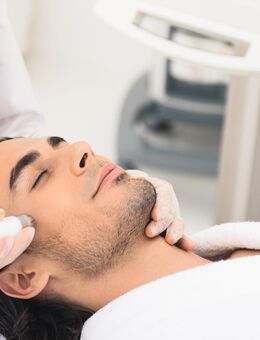 FACIAL for Men. - München