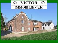 Ehemaliges Bauernhaus (leer) mit vermietetem 2-Familienhaus und Gewerbehalle auf 8.421 m² Grund - Neukirchen-Vluyn