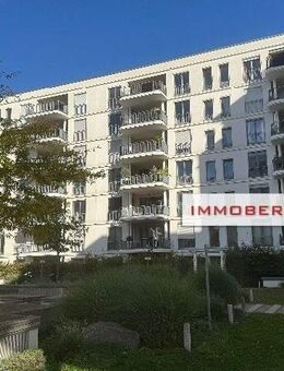 IMMOBERLIN.DE - Wasserblick! Hochwertige Wohnung mit Südbalkon & Tiefgaragenplatz - Berlin