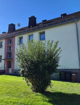 Gepflegte 3-Zimmer-Wohnung im 1. Obergeschoss in Sparneck ab 1.09.2025 - Sparneck