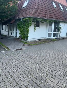 Kapitalanlage mit >5% Rendite: Leeres Bungalow-Apartment mit PKW-Stellplatz in Osnabrück - Osnabrück