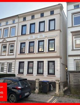 Charmantes Altbau-Mehrfamilienhaus mit drei vermieteten Einheiten - eine solide Kapitalanlage - Lübeck