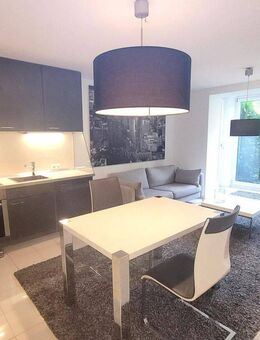 Möblierte modernisierte alsternahe 2 Zimmerwohnung auf der Uhlenhorst - Hamburg
