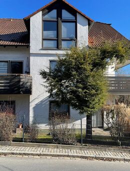 Schöne Zwei-Zimmer Erdgeschosswohnung mit Terrasse in TOP-Lage von Hersbruck - Hersbruck
