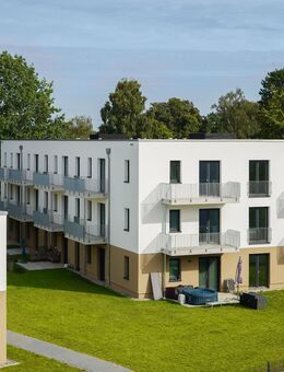 NEUBAU, ERSTBEZUG | Helle 2-Zimmerwohnung mit großem Balkon - Ahrensburg