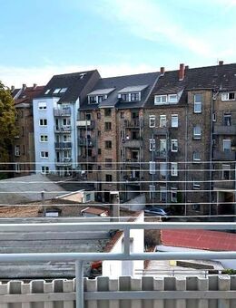 Schwetzingerstadt bezugsfreie 2 ZKB mit Balkon - Mannheim