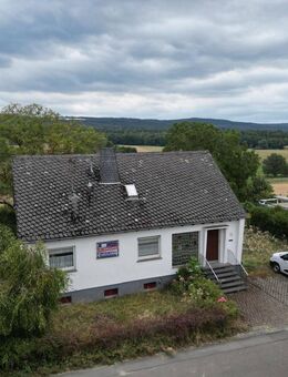 Top-Gelegenheit! Einfamilienhaus mit großem Grundstück und Weitblick in Argenthal zu verkaufen. - Argenthal