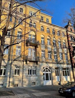 3 Zimmerwohnung im 4. OG mit Balkon und Parkett - Dresden