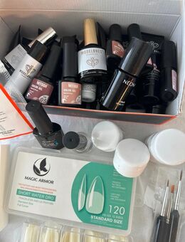 UV lampe/nail design - Hamburg Altona