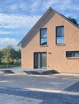 IHR NEUES URLAUBSDOMIZIL AN DER OSTSEE*2 WOHNUNGEN*RUHIGE LAGE NAHE HAFEN*ZWEIFAMILIENHAUS - Barth