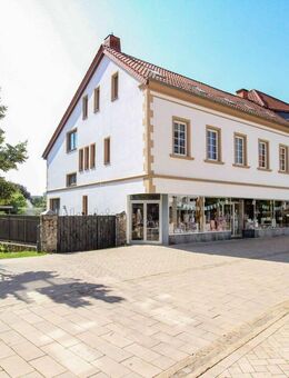 Wohn- und Geschäftshaus Brakel Innenstadt-Garten, Carport, Wintergarten, Fassade & Heizung 2022 Neu - Brakel