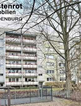 MODERNISIERTE ZWEI-RAUM-WOHNUNG IN NB-SÜD MIT KELLERRAUM IN SCHÖNER RANDLAGE - Neubrandenburg
