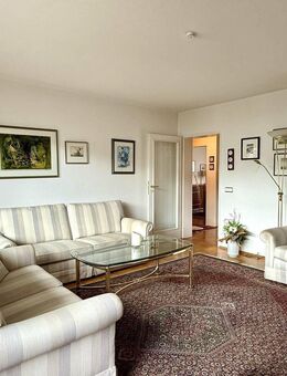 Charmante 4-Zimmer-Wohnung mit zwei Balkonen und Garage - Mülheim (Ruhr)