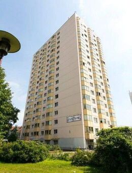 Eine 2 Raumwohnung - für SENIOREN - mit bodengleicher Dusche - Dresden