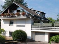 Schöne Dachgeschosswohnung mit viel Licht und Holz - Witzenhausen