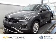 VW T-Roc, 1.5 TSI Life | | | |, Jahr 2023 - Plattling