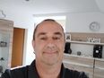 Er sucht sie in 52459