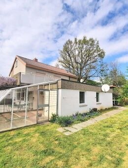 Familien aufgepasst: Großes Einfamilienhaus mit schöner Gartenfläche !!! - Remchingen