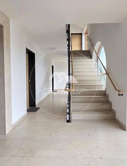 Architektonisches Wohnerlebnis mit Stil und Charakter - Marklkofen