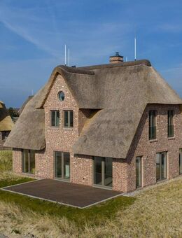 Haus Düne - Luxuriöses Ferienhaus unter Reet in List auf Sylt - List