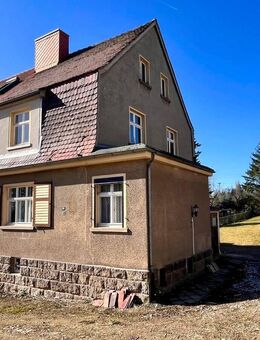 Charmante Doppelhaushälfte mit viel Potential in Oberplanitz - Zwickau