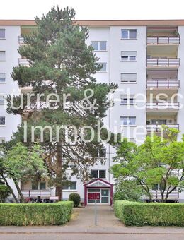 Gut geschnittene 4-Zimmer-Wohnung mit Balkon und Stellplatz - Stutensee