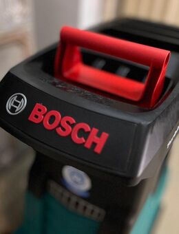 Bosch AXT 25 TC Leisehäcksler mit Fangbox & Stopfer, 2.500 W - Bad Orb