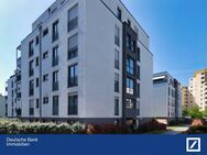 Charmante 4 Zimmer Wohnung mit Aufzug, Balkon und Tiefgaragenstellplatz - Frankfurt (Main)