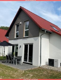 Modernes Ferienhaus mit attraktiven Mieteinnahmen in einmaliger Lage zu verkaufen - Insel Poel