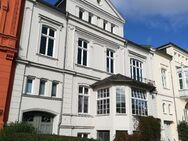 Interessante große 2-Zimmer-Wohnung mit Blick auf Schloss und Schweriner See - Schwerin
