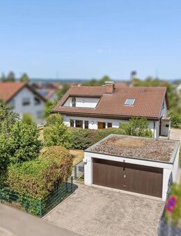 Gepflegtes und großzügiges 1-2 Familienhaus in toller Wohnlage - Nürtingen