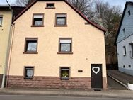 Schönes 1-2 Familienhaus mit separatem Grundstück in Thaleischweiler zu verkaufen! - Thaleischweiler-Fröschen