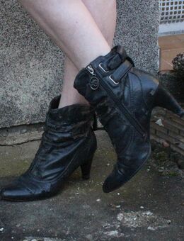 Viel getragene s.Oliver Stiefeletten, Highheels, Stiefelchen, Stiefel, Boots, Gr. 39 - Düsseldorf