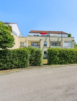 Traumhafte 2-Zi.-DTW in ruhiger Lage von Gauting - mit ca. 40 m² Dachterrasse und sep. Hobbyraum - Gauting