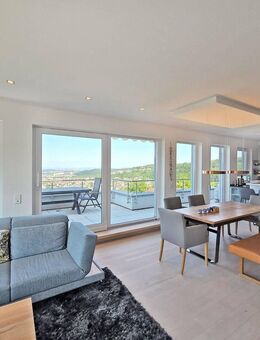 Atemberaubende Aussicht & Luxus auf zwei Ebenen: Ihr Penthouse mit Panoramablick - Gerlingen