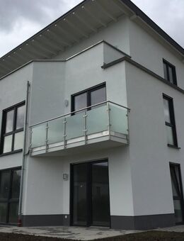 Wachtberg - Berkum, Wohnen wie im Adlerhorst, Rentenhaus mit 5 Wohnungen u. 4,87% Rendite - Wachtberg