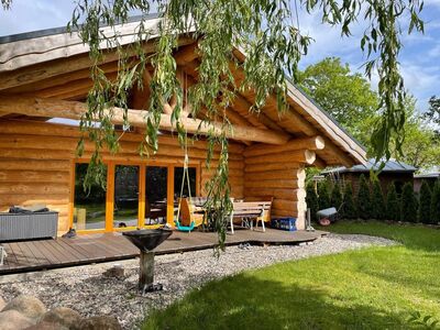 Großzügiges Anwesen mit exklusivem Blockhaus, Mehrfamilienhaus und viel Nebengelass